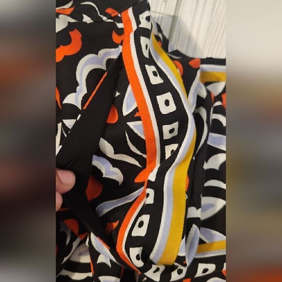 Anthropologie Breezy Straight Red Motif Pants Size 6 - Picture 6 of 16